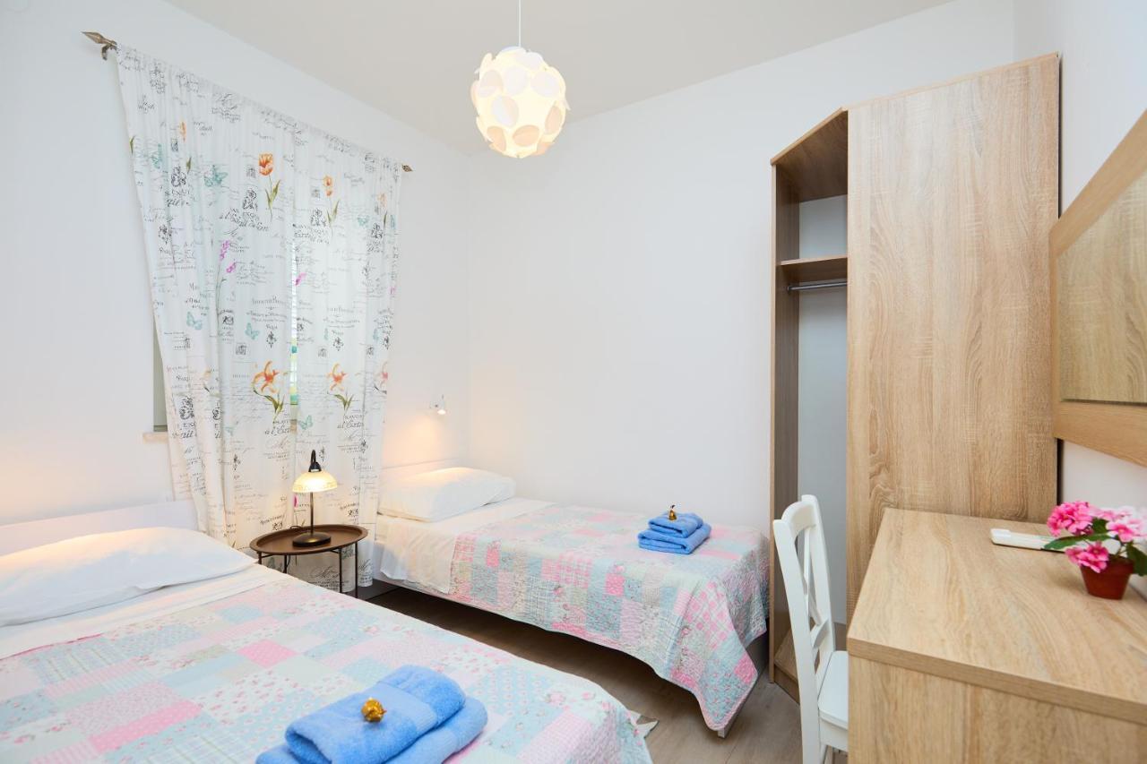 Apartment Laurus ดูบรอฟนิก ภายนอก รูปภาพ
