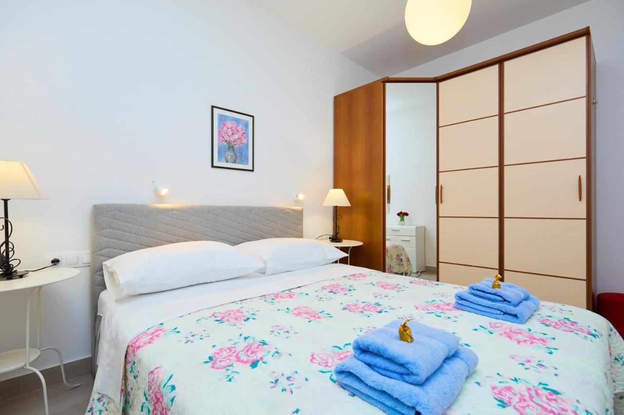 Apartment Laurus ดูบรอฟนิก ภายนอก รูปภาพ